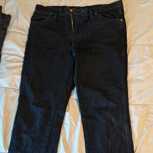 Wrangler Slim Cowboy Cut 35x32 slight tear